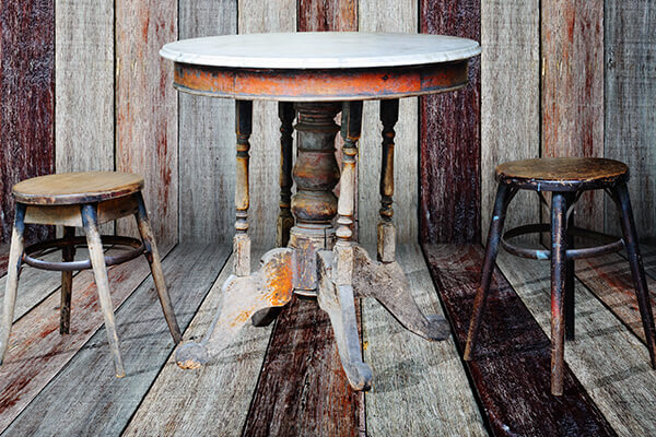 how to repaint old furnitures