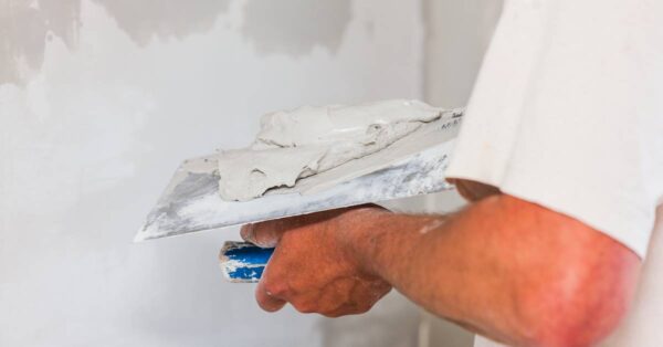 Skim Coat vs. Plaster: Learn Their Differences | Island Paints