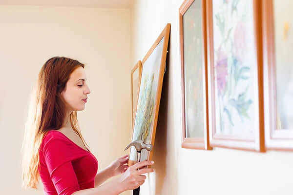 tips on how to hang artworks at home
